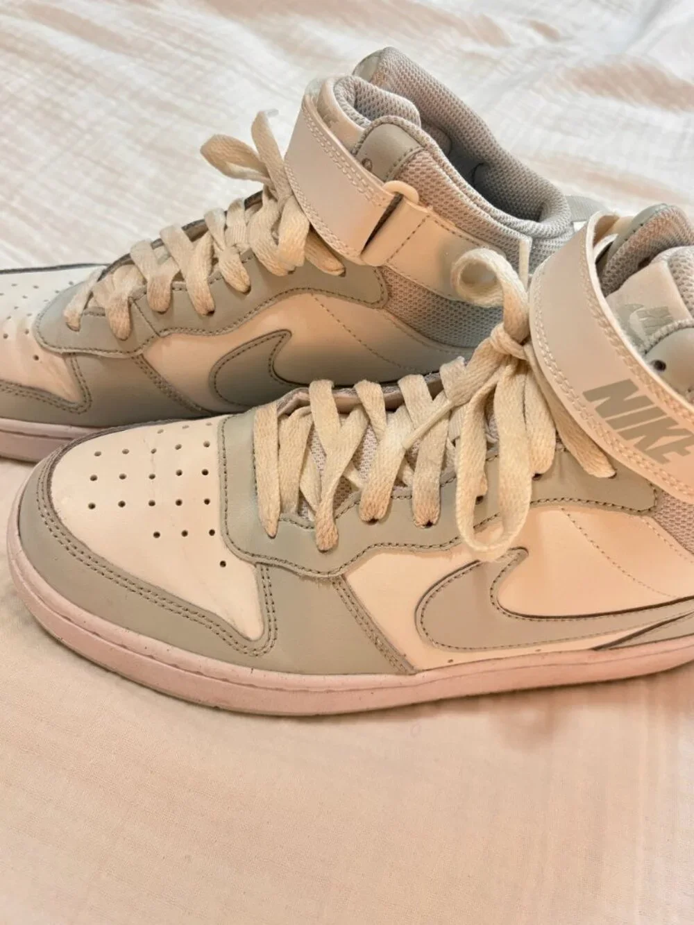 Nike Youth Court Borough Mid 2 High-Top Sneakers